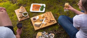 Picnic lunch on Bruny Island Walk